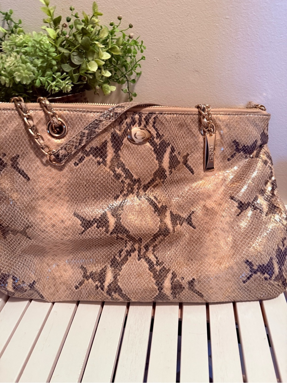 DKNY Leather Gold Shoulder bag  Crossbody Purse SNAKEskin Look NWOT Retail $265